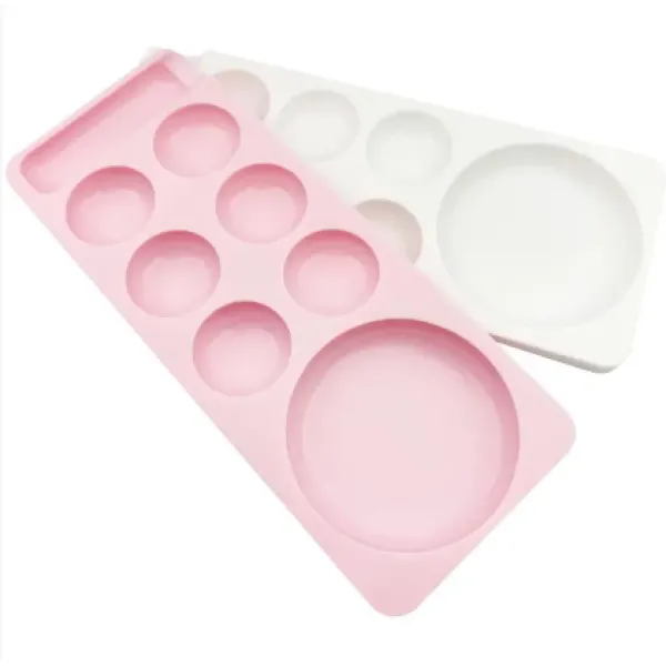 Plastic mixing palette